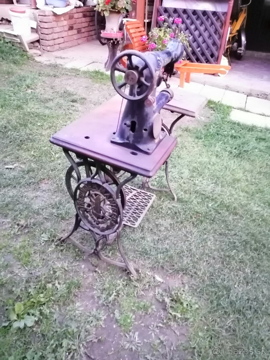 2 funkčne šijacie stroje a obuvnicky stroj - 7