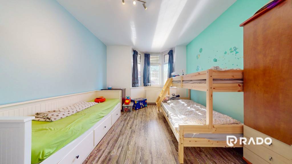 RADO | 3i byt v tehlovom dome so záhradou a parkovaním | Bis - 7
