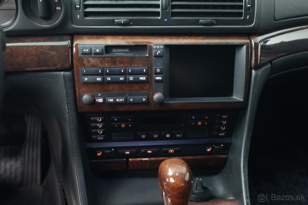 Predám BMW E38 740iL facelift - 7