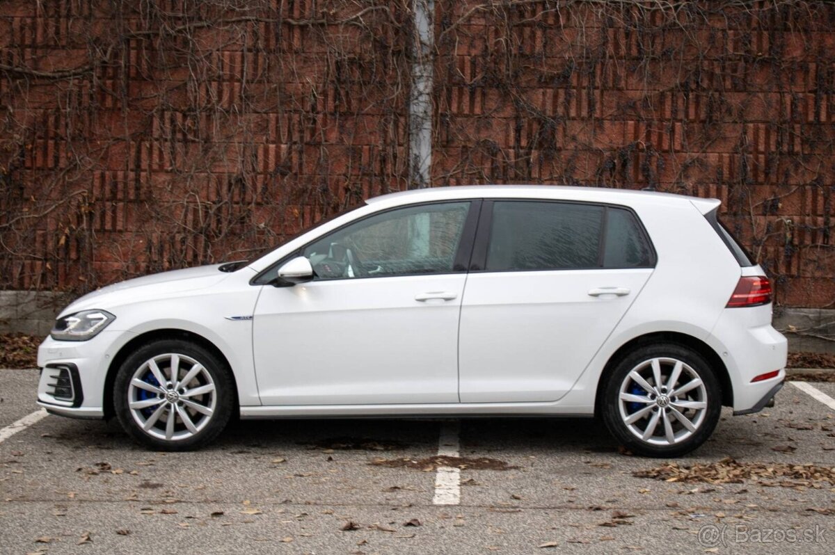 Volkswagen Golf GTE 1.4TSI Hybrid - 7