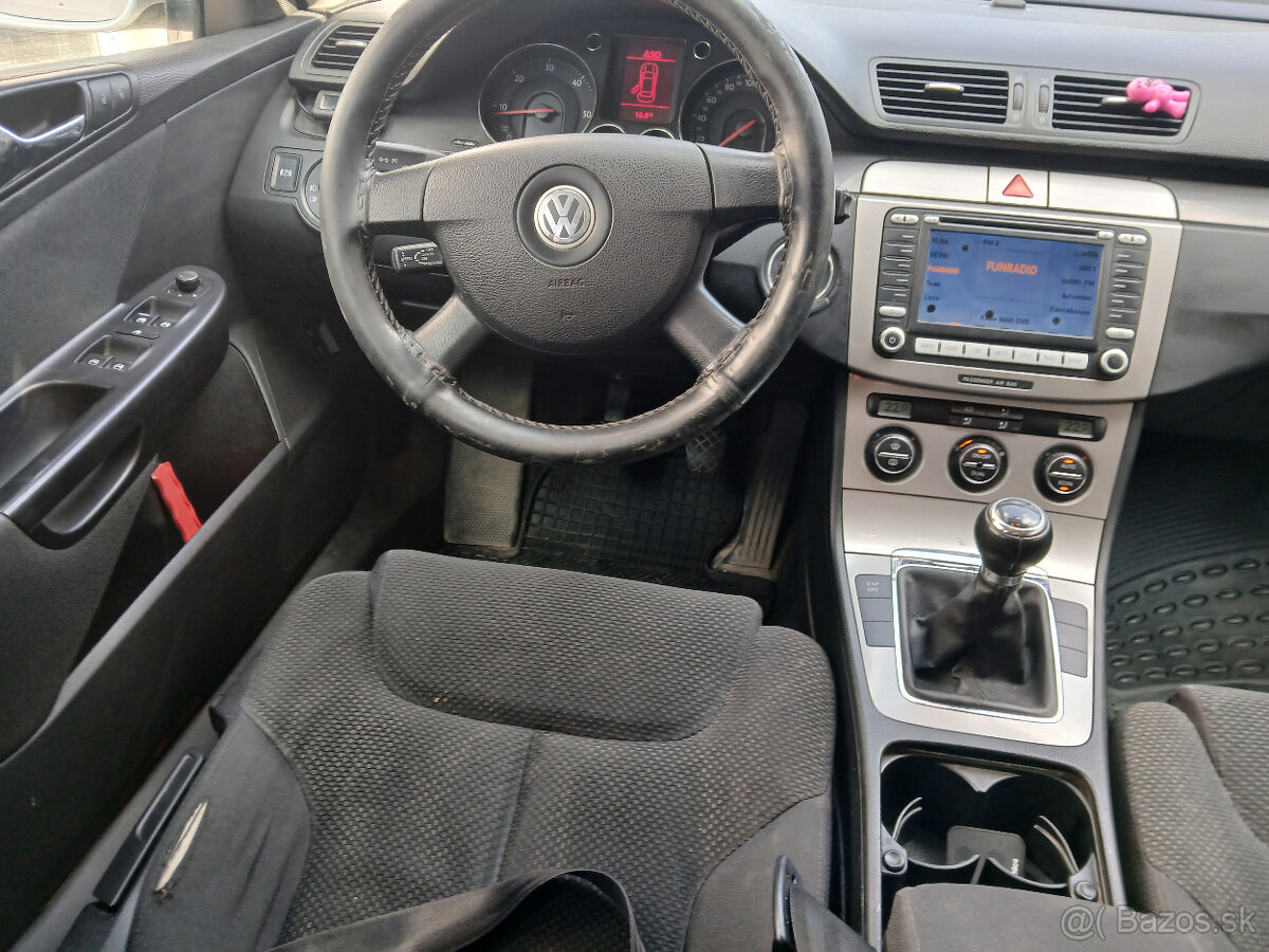 Volkswagen Passat kombi B6 2,0 Tdi - 7