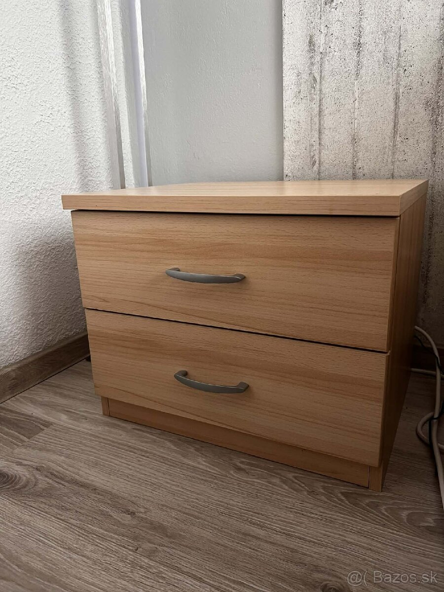 Postel + dva nočne stoliky - 7