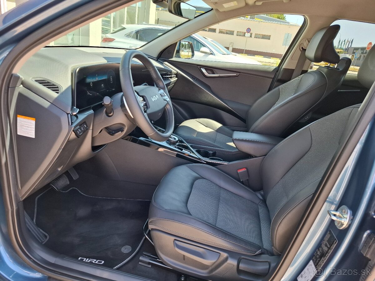 KIA Niro EV 64,8 kW/h GOLD, TECH PACK - 7