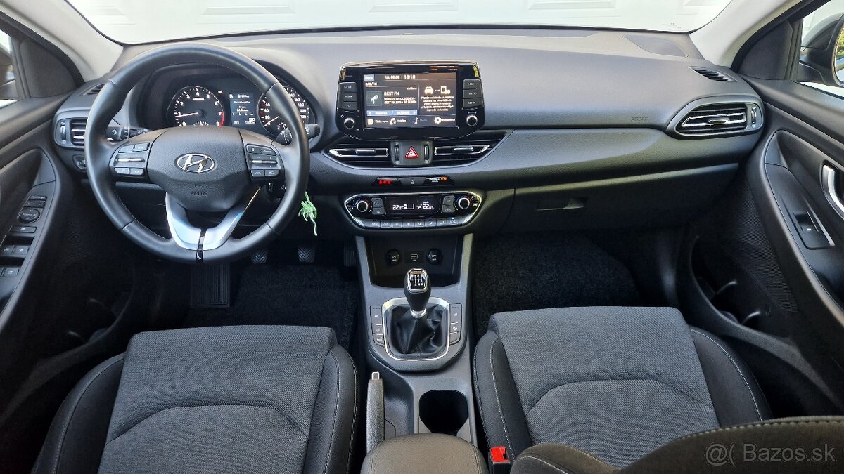 Hyundai i30 1,5 GDi 117kW Edícia 30, 7/2021 - 7