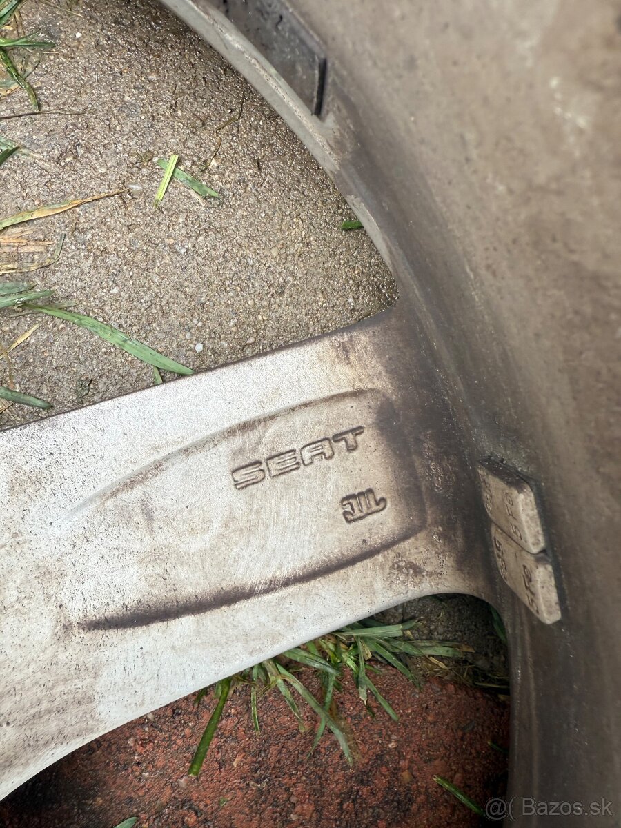 5x112 R17 originál SEAT letná sada - 7