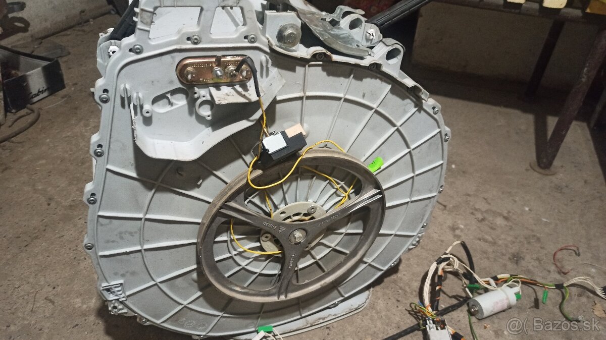 Prredám diely na práčku Ignis AWV 515 - 7