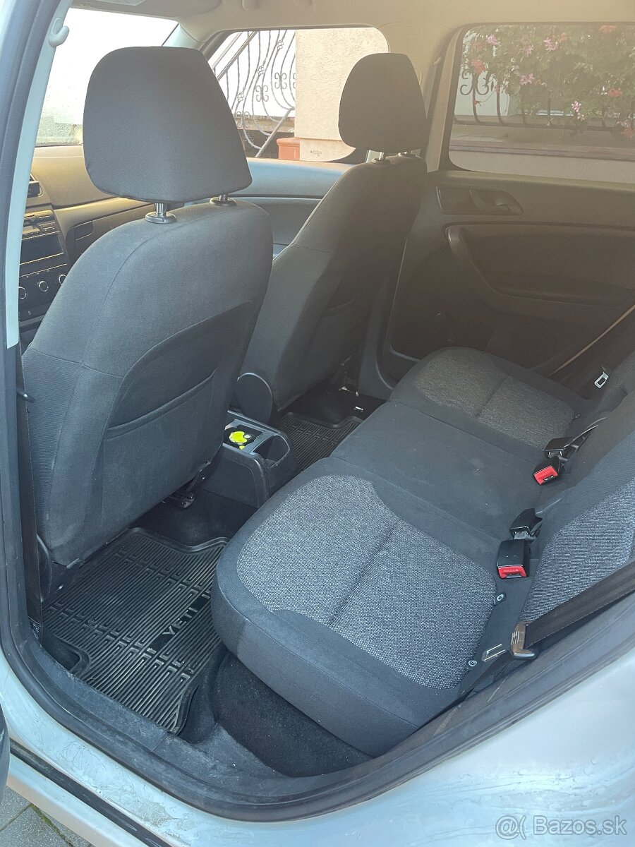 Skoda yeti 2,0 TDi - 7