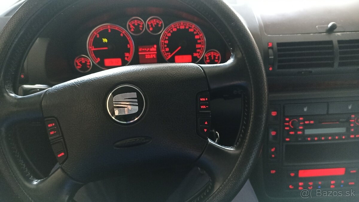 SEAT Alhambra 1,9 TDi - 7