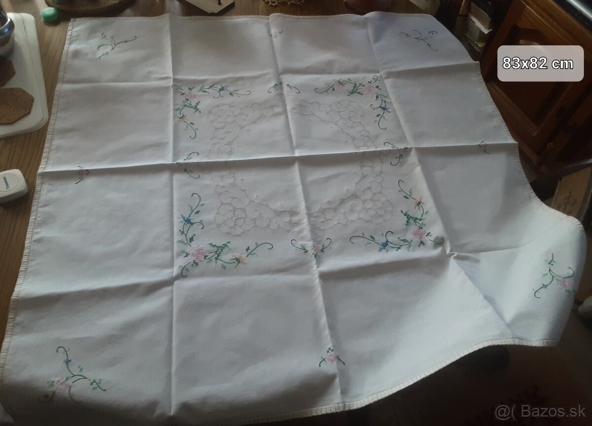 Predaj ručne vyšívaného prestierania - 7