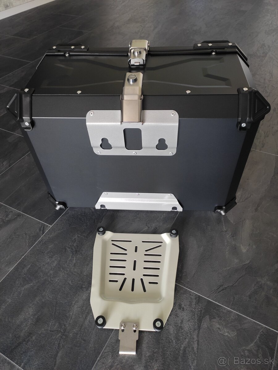 Univerzálny hliníkový moto kufor (TopCase) 45L, 55L, 65L - 7