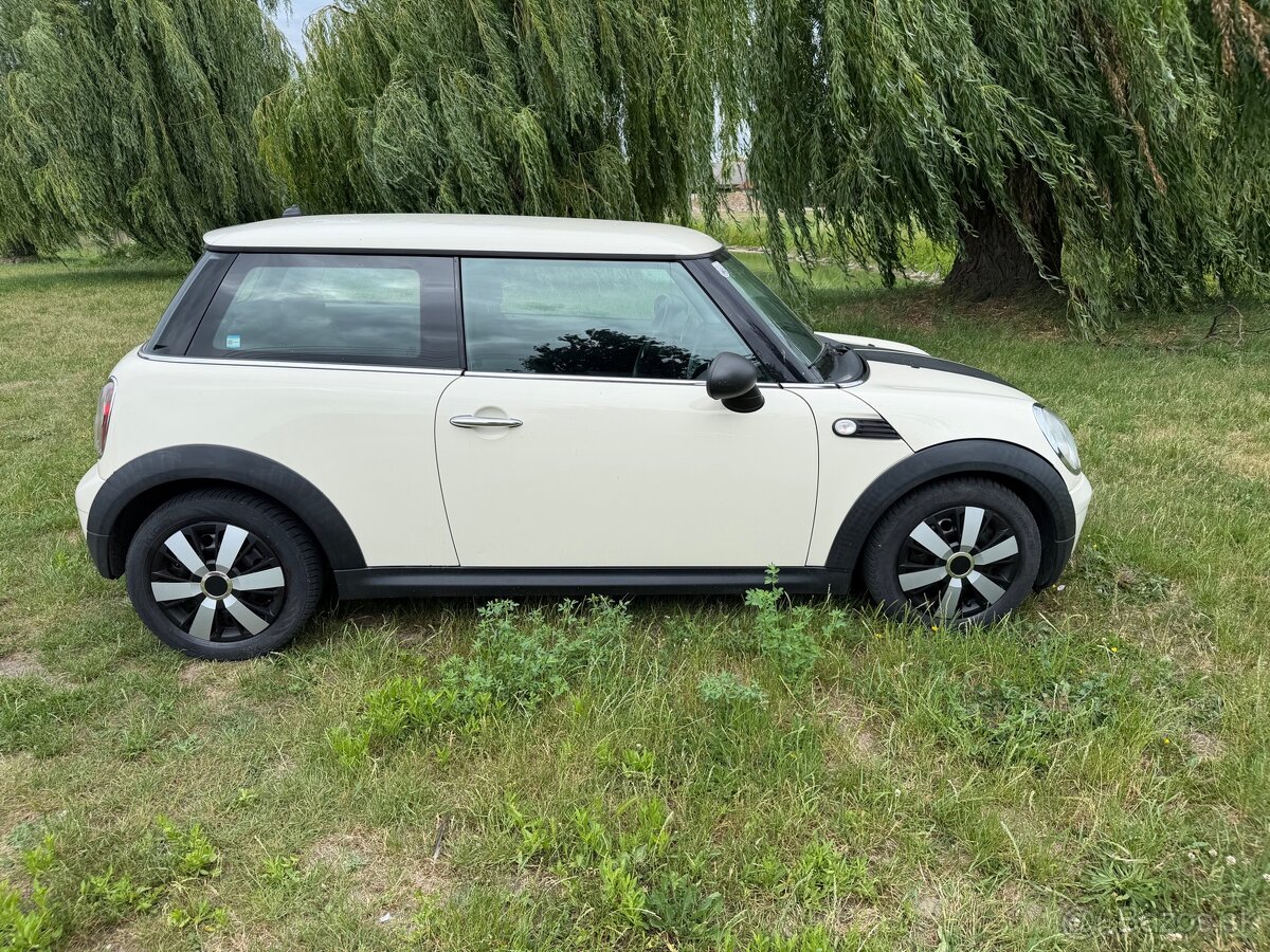 Mini Cooper 1.6i R56 - 7
