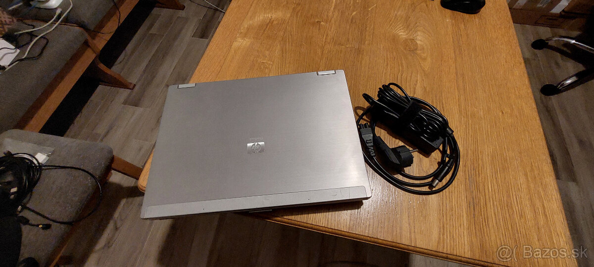 HP EliteBook - 7