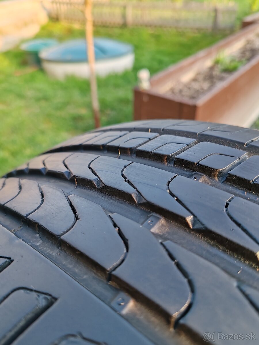 215/55 R17 Pirelli Cinturato P7 - 7