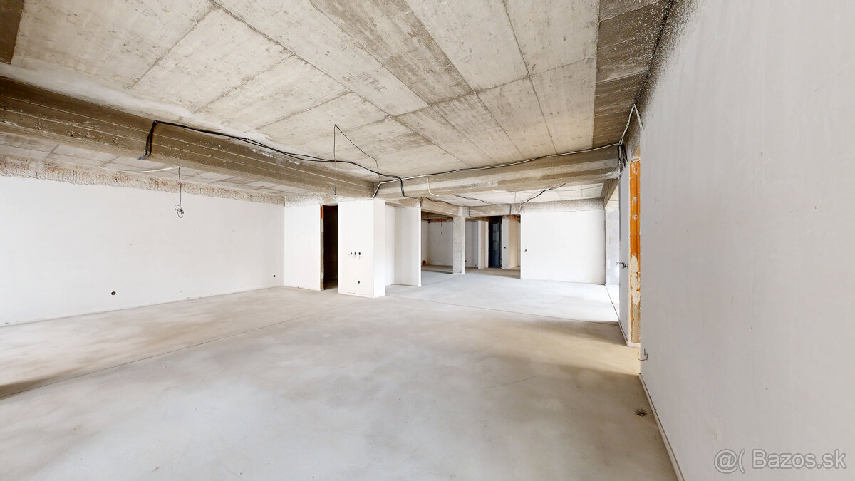 TOP lokalita Exkluzívny priestor pre bývanie aj biznis o vý - 7