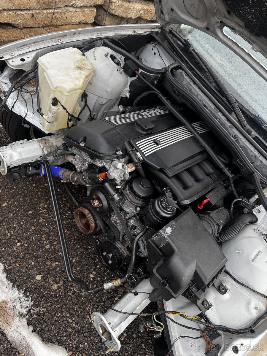 Rozpredam BMW e46 320i - 7