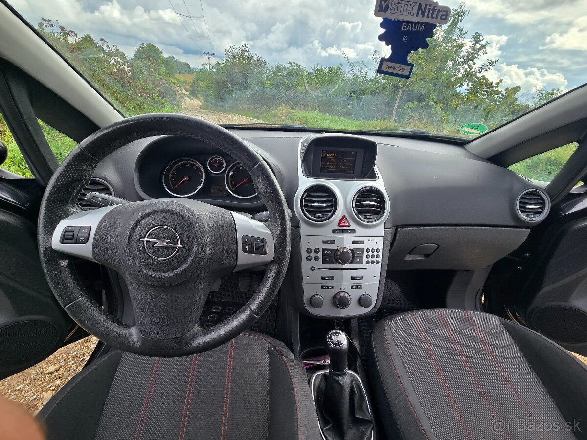 OPEL CORSA D, 1.4 benzín, 2009 - 7
