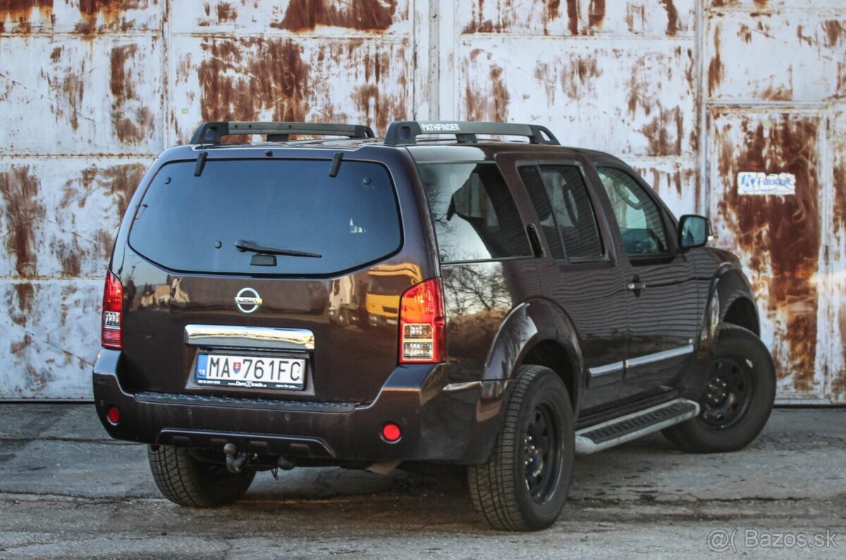 Nissan Pathfinder 3.0 V6 A/T 7MIEST - 7
