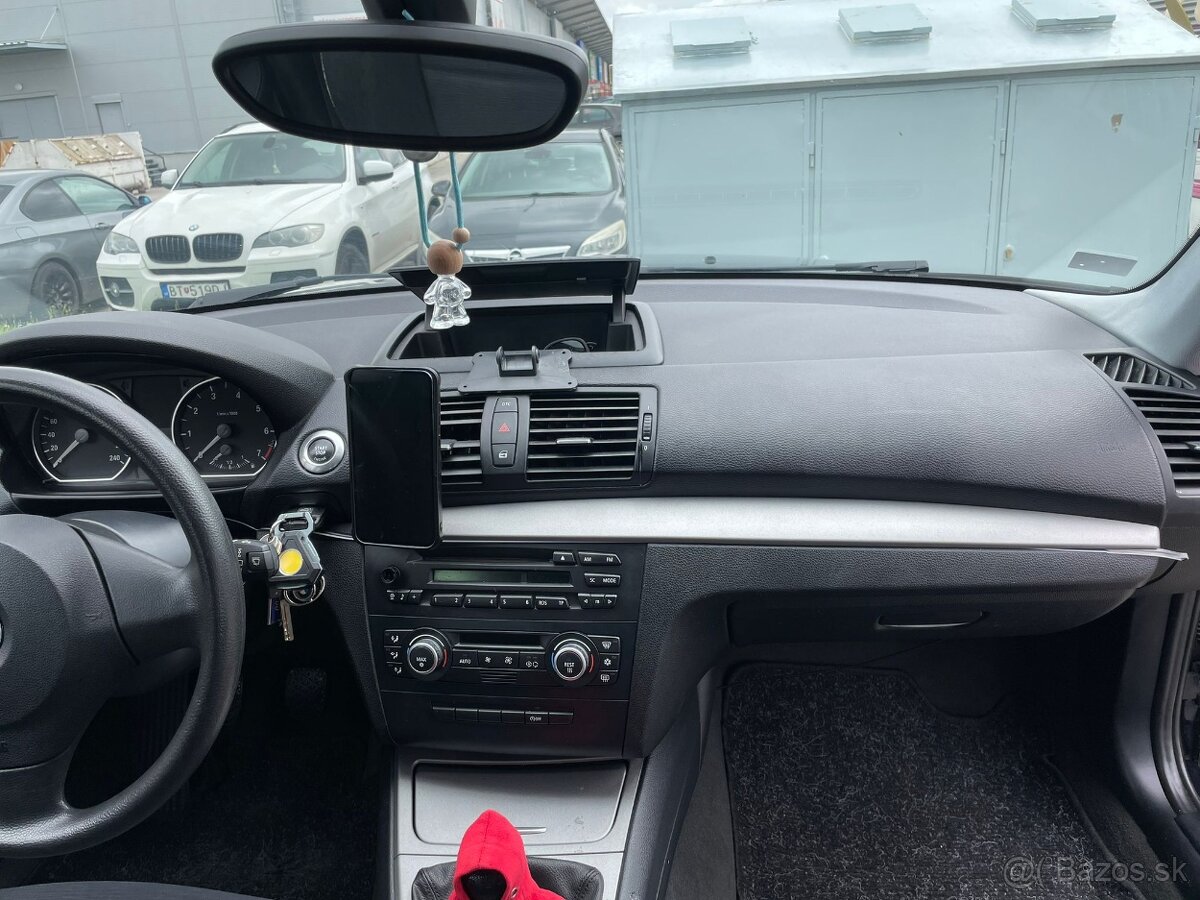 BMW 118i - 7