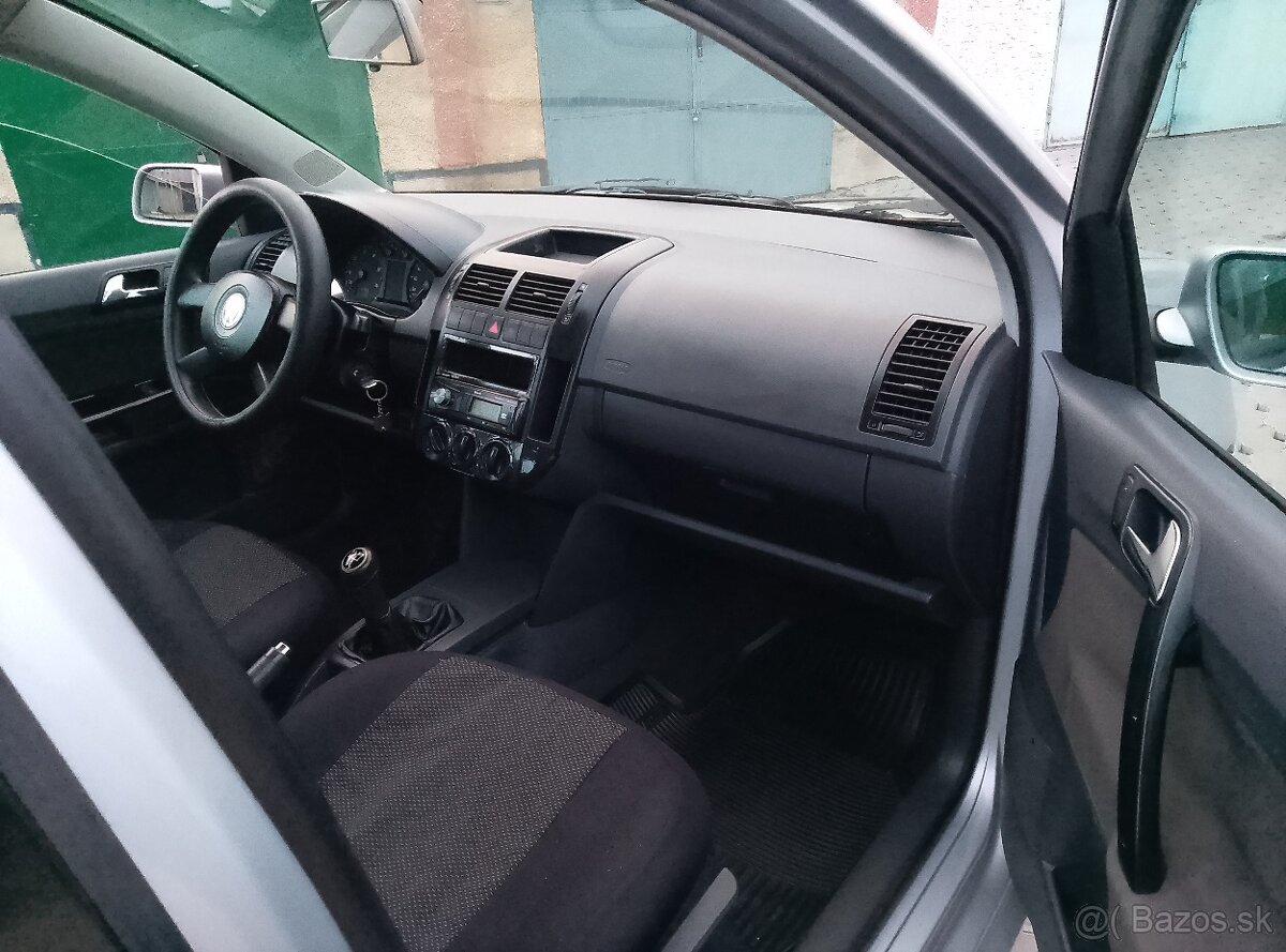 Volkswagen Polo - 7