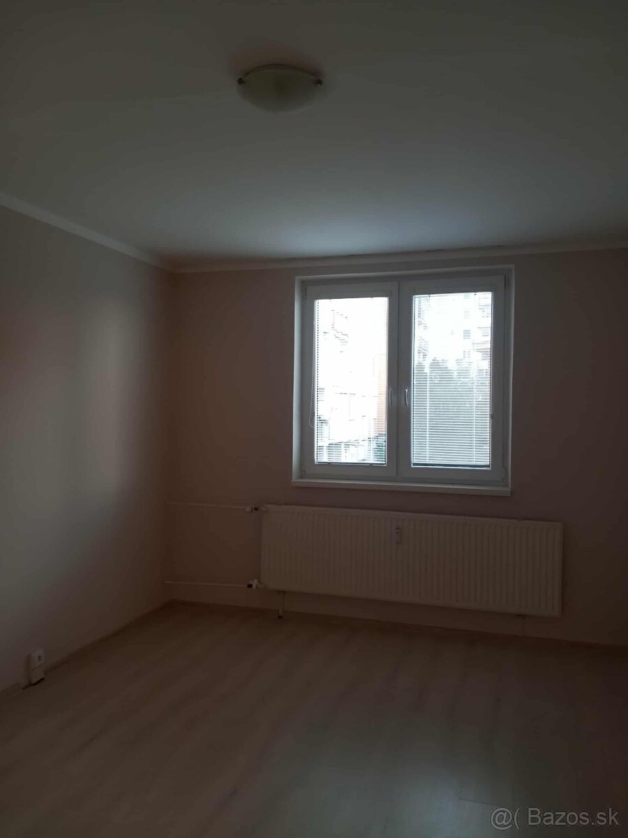 Prenájom 3 izbový byt - 7