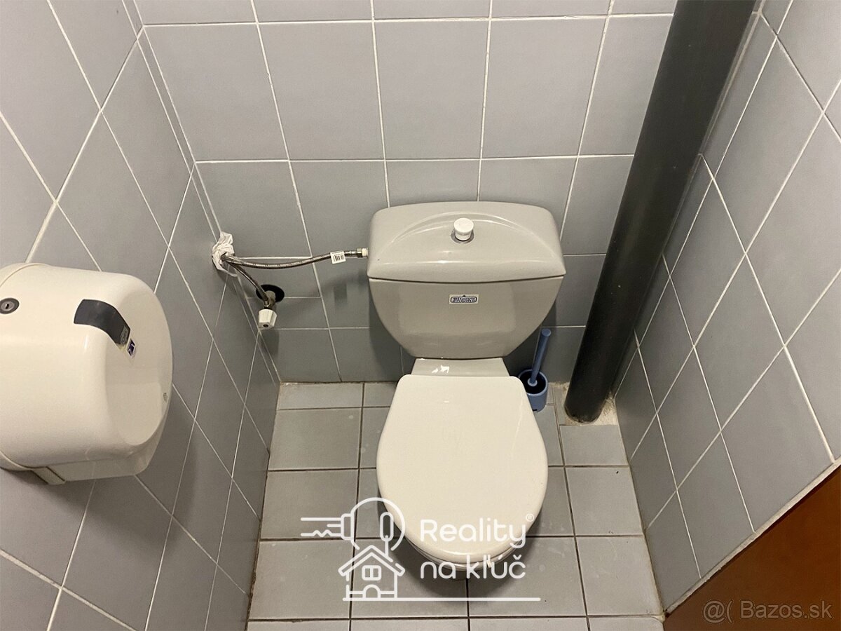 Na prenájom kancelárske a podnikateľské priestory v centre - 7