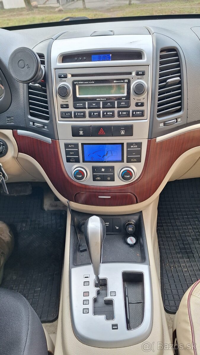 Hyundai Santa Fe 2,2 CRDI, 4WD - 7
