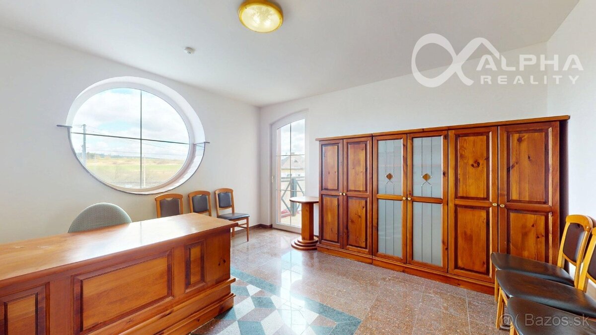 Prenájom: Polyfunkčný priestor 98,9m2, Markušovská cesta,SNV - 7