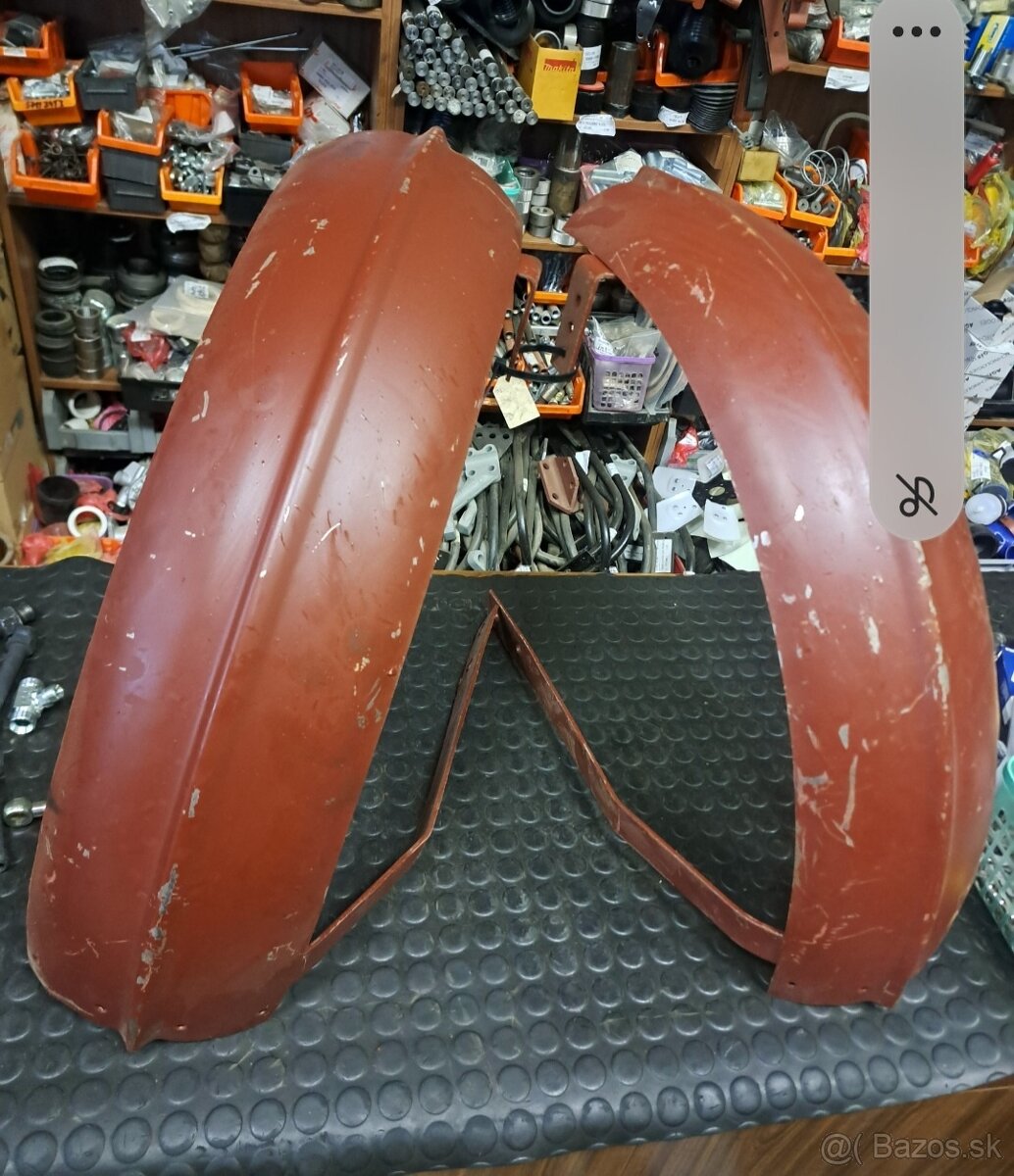 PREDAM ZADNE BLATNIKY TRAKTOR ZETOR - 7