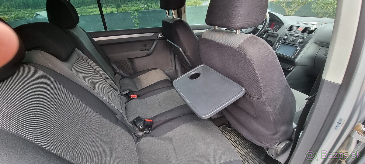 Volkswagen Touran - 7