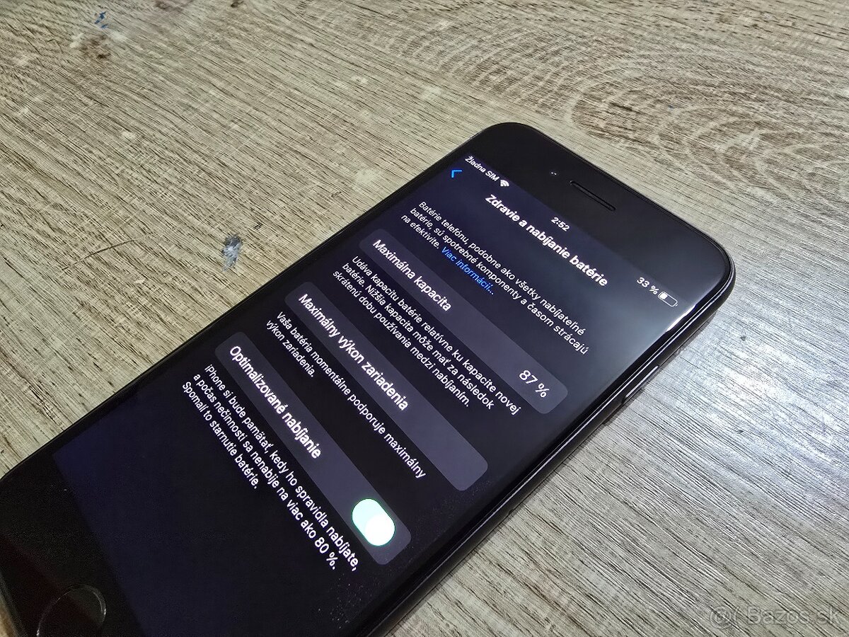 Iphone 8 64gb v top stave ma len velmi jemne znamky pouzivan - 7