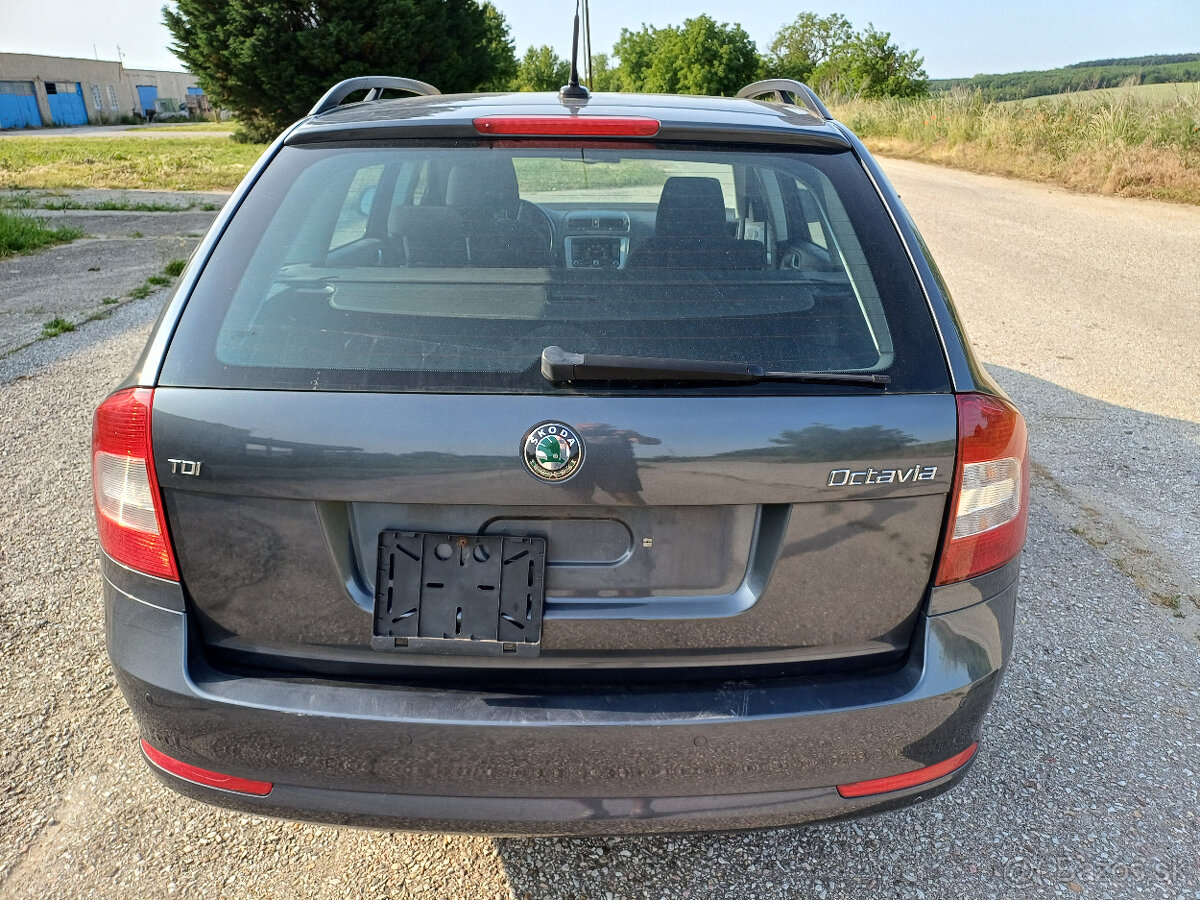 Škoda octavia 1,6 TDI - 7