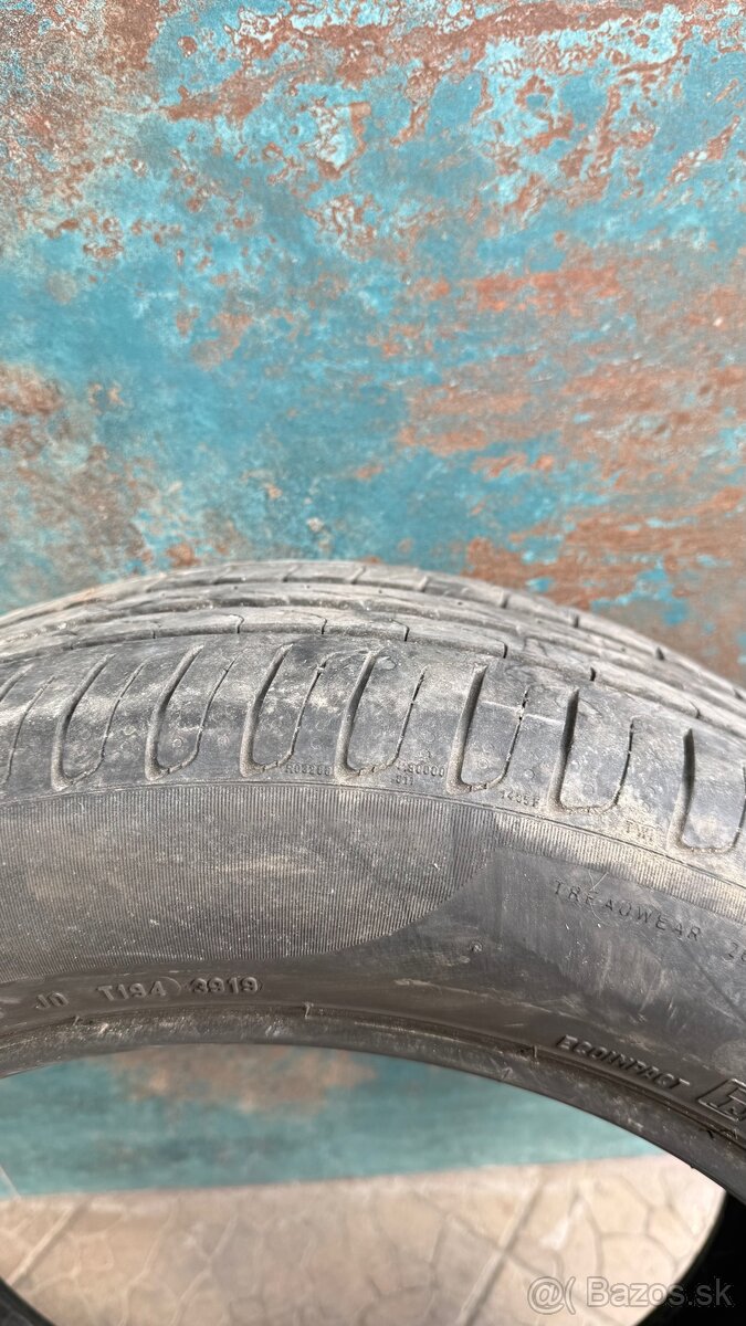 Continental/Pirelli 215/55 r16 - 7
