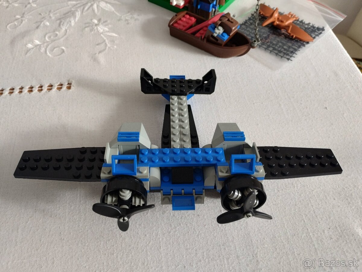 LEGO Adventurers 5987 Dino Research Compound - 7