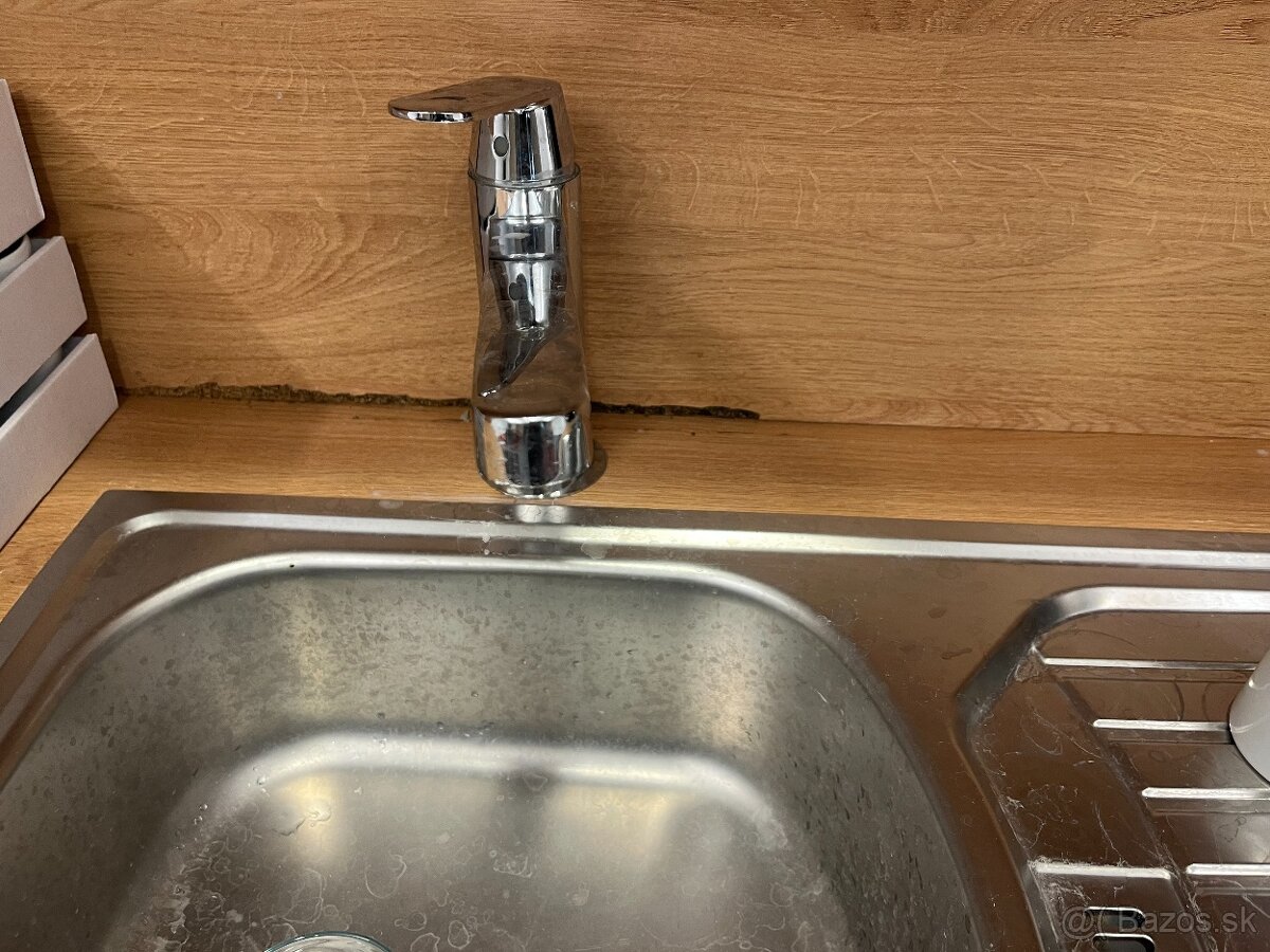 kancelárska kuchynka so spotrebičmi - rezervovaná - 7