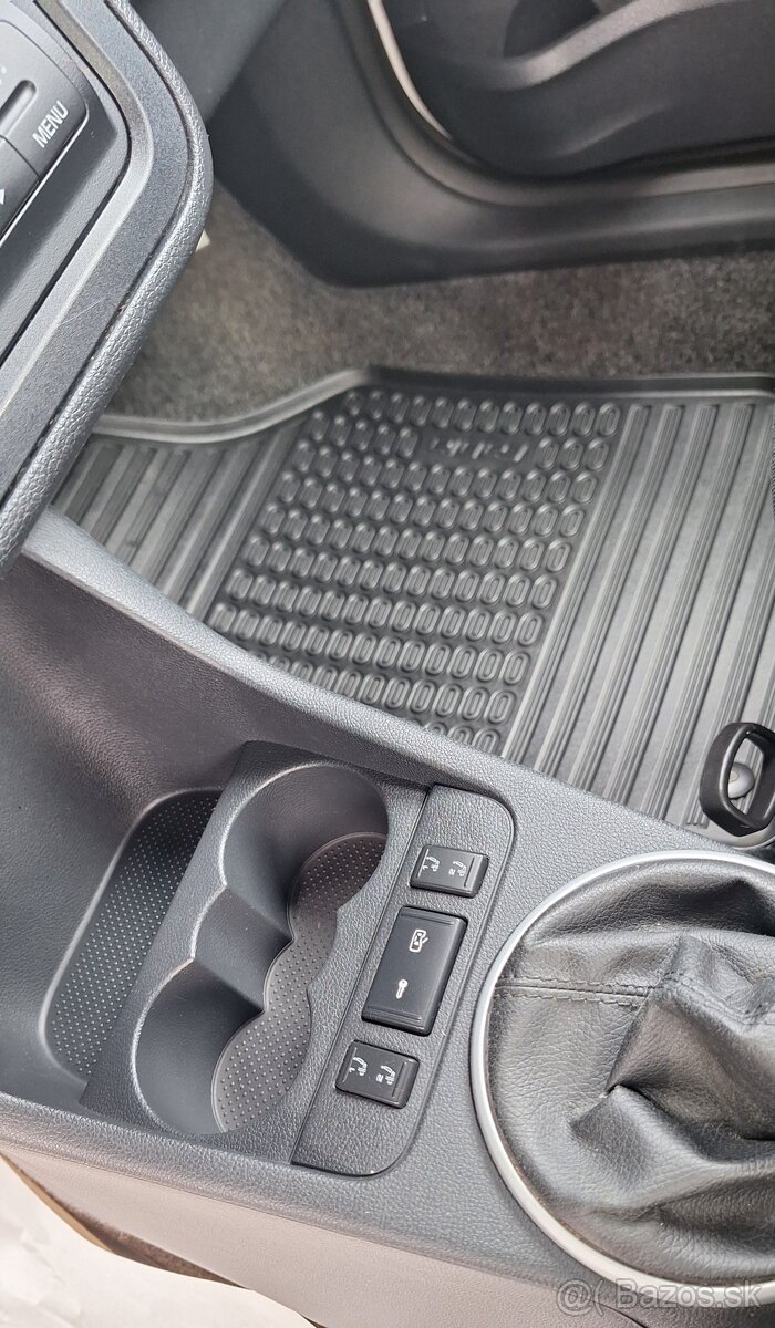 ŠKODA FABIA 1.4 16V - 7