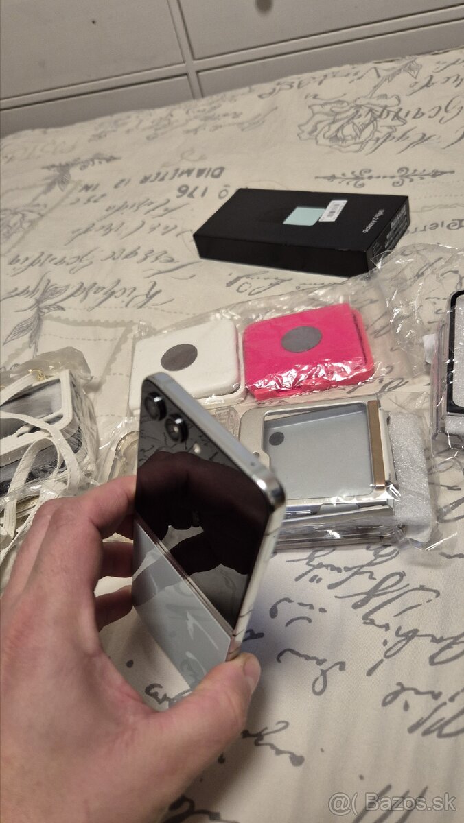 Samsung galaxy Z flip 5 512gb, mint ako novy - 7