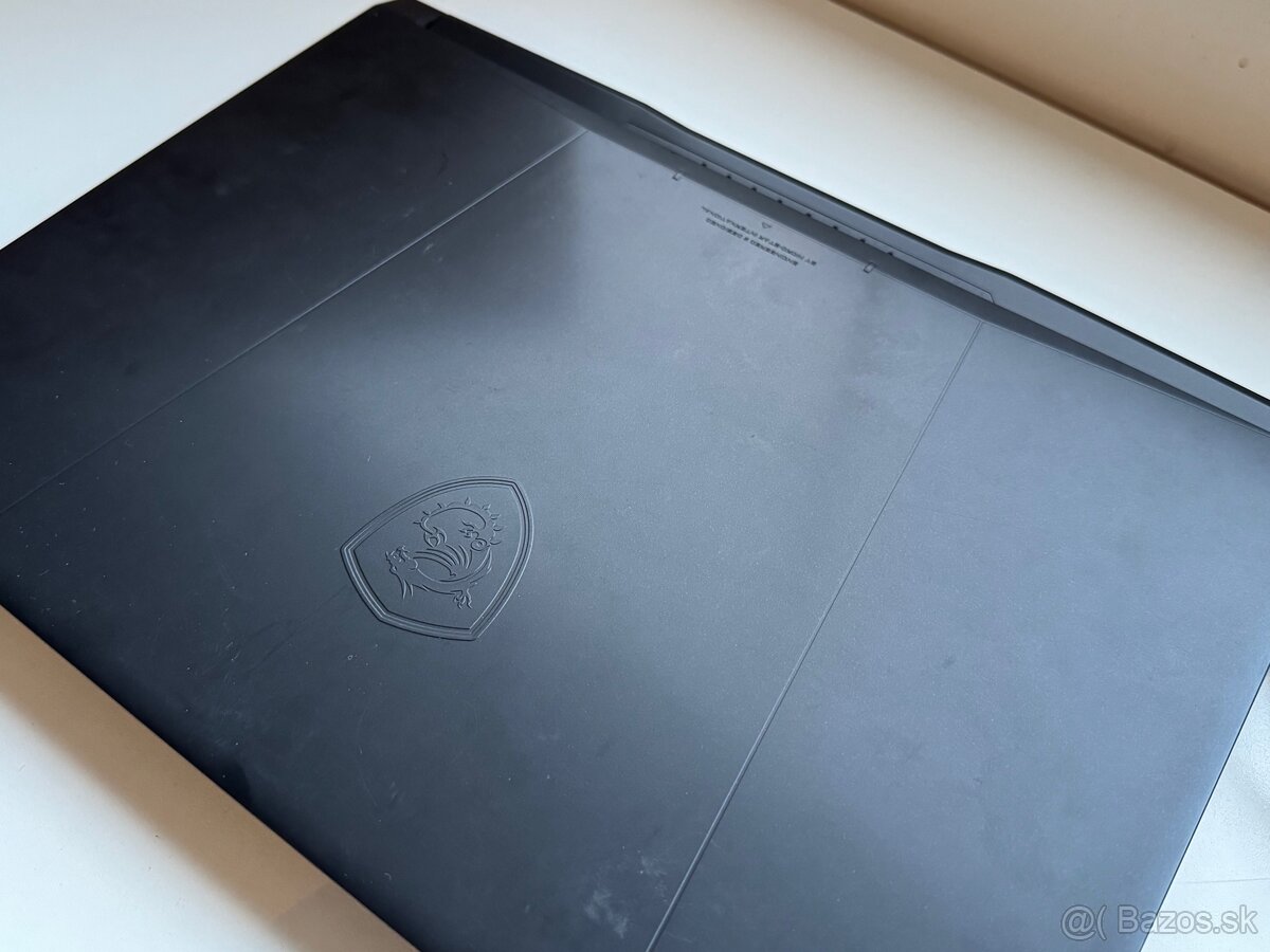 MSI Katana 15 –RTX 4070 i7-12650H - 7