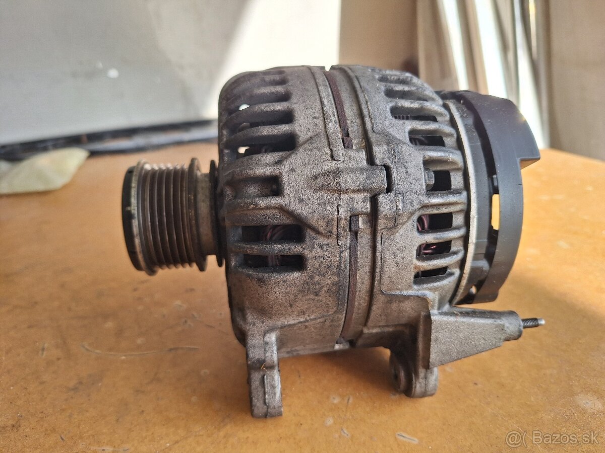 Predám alternátor 140A ,03C903023A - 7