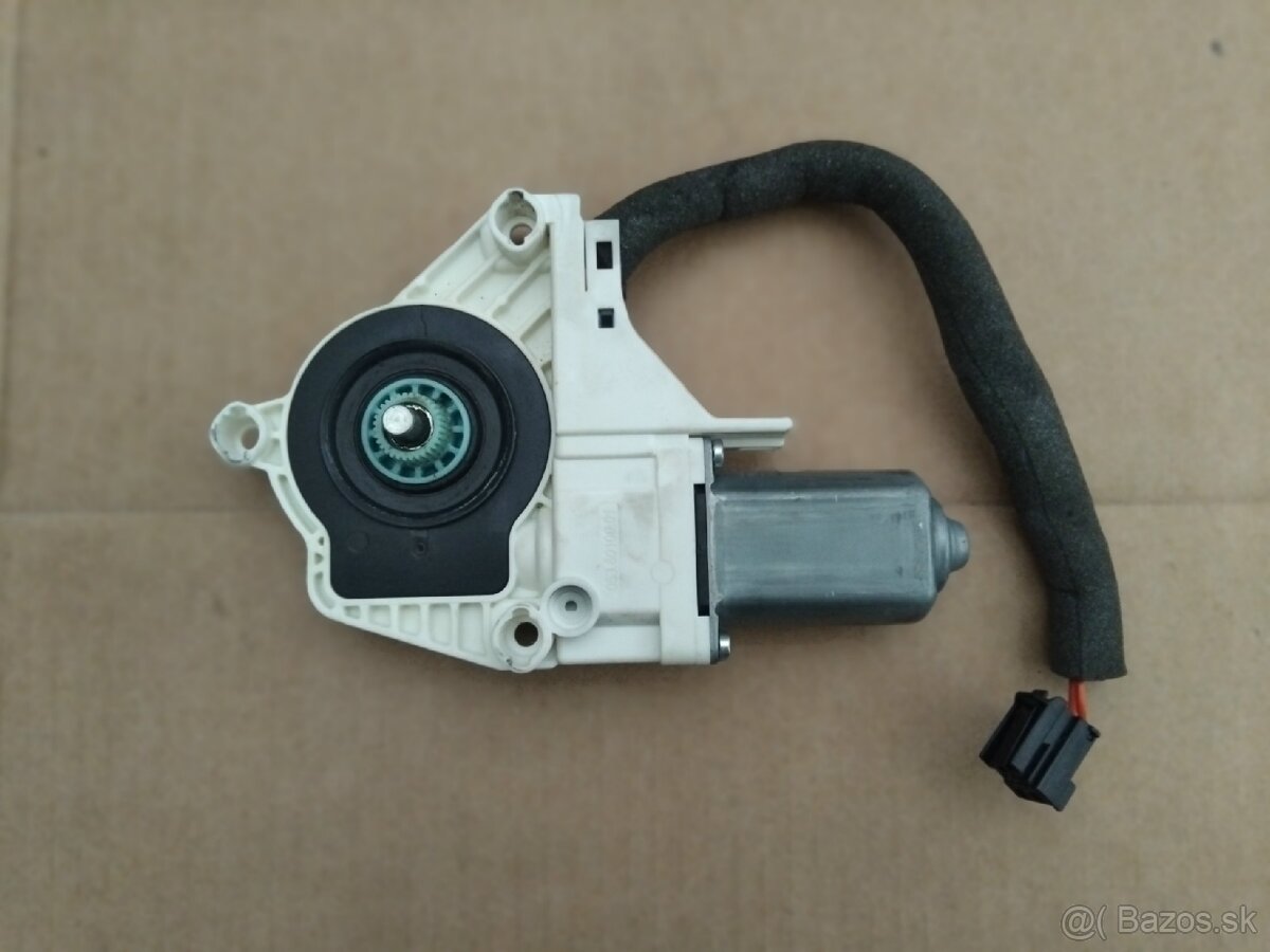 motorček okna Superb 2 - 7