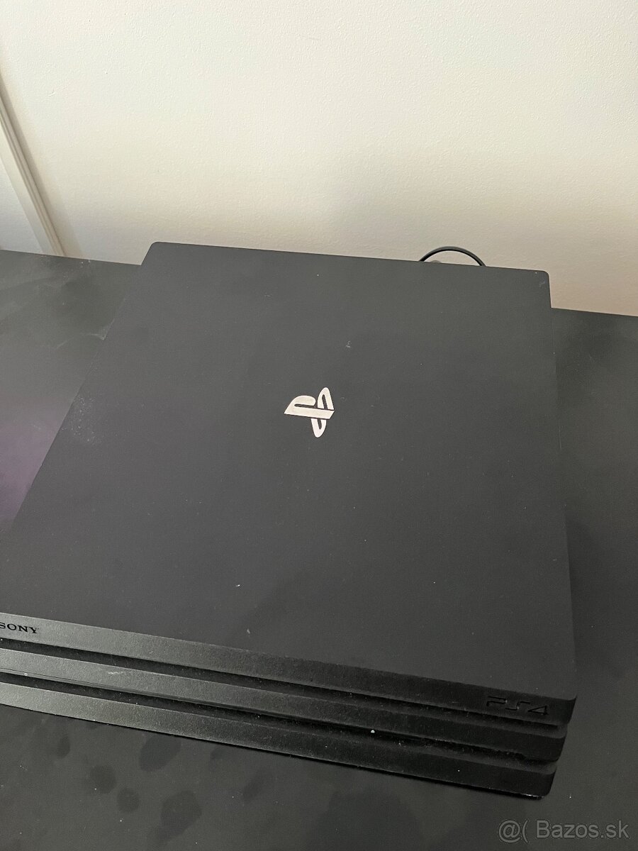 Playstation 4 Pro 1TB - 7