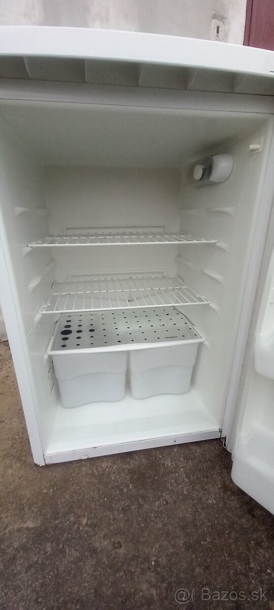 Predám chladničku malú - 7