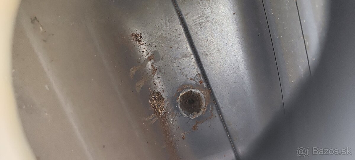 Nová palivová nádrž škoda - 7