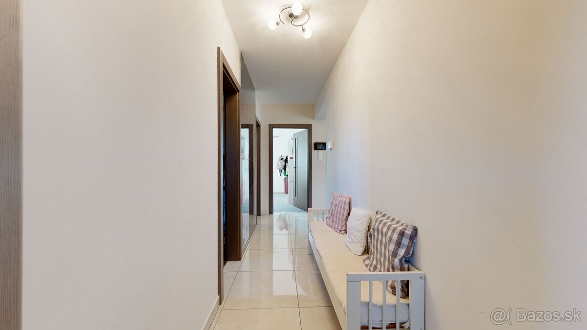 Dva domy za cenu jedného na pozemku s výmerou 1025m2 - 7