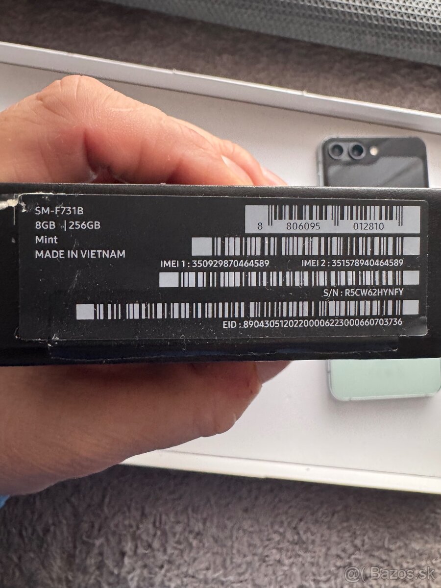 Samsung Galaxy Z flip5 256GB - 7