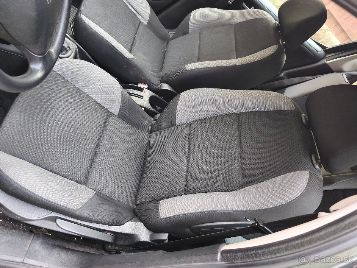 Predám Peugeot 207 SW 1,4 i 74 kw - 7