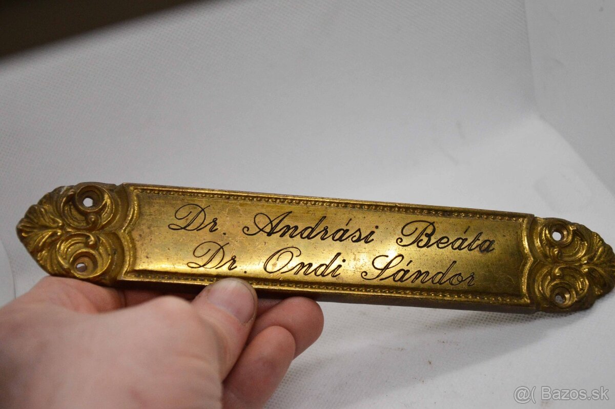 Stará mosadzná menovka 21x3,8cm - 7