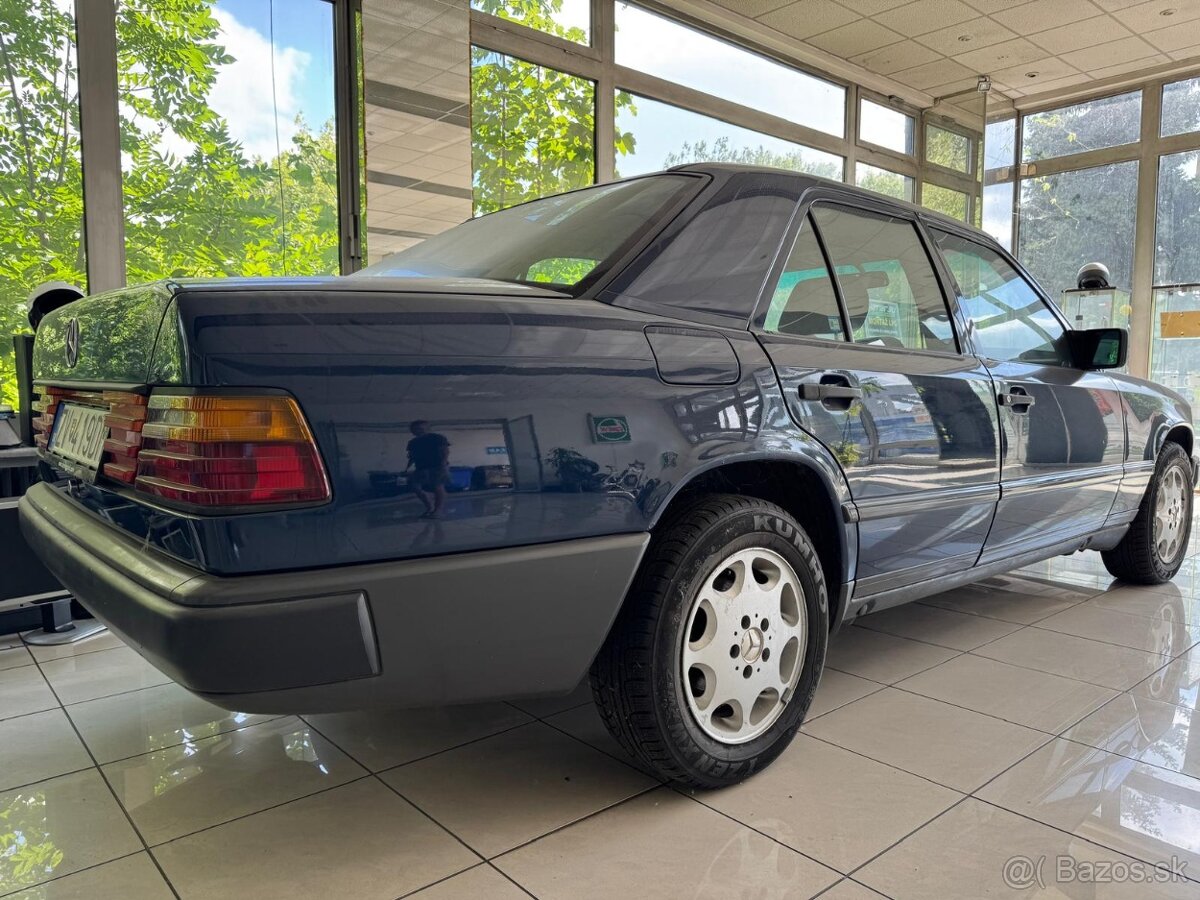 Mercedes-Benz 200 124 - 7