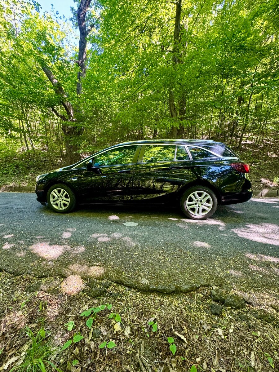Opel astra sports tourer - 7
