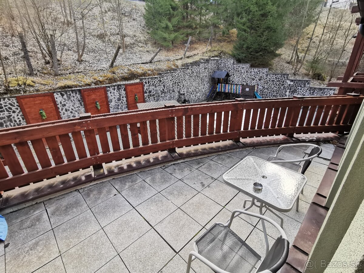 Priestranný Apartmán so 4 miestnosťami - 7