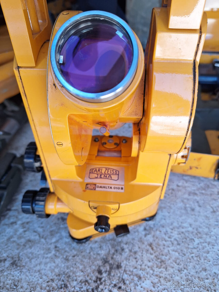 Geodeticka vybava - 7